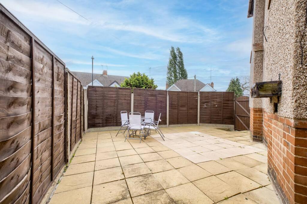 Low Rate - Coventry For 3 Bedroom House With Garden, Free Netflix And Unlimited Wi-Fi - Driveway Parking - Agc Exteriör bild