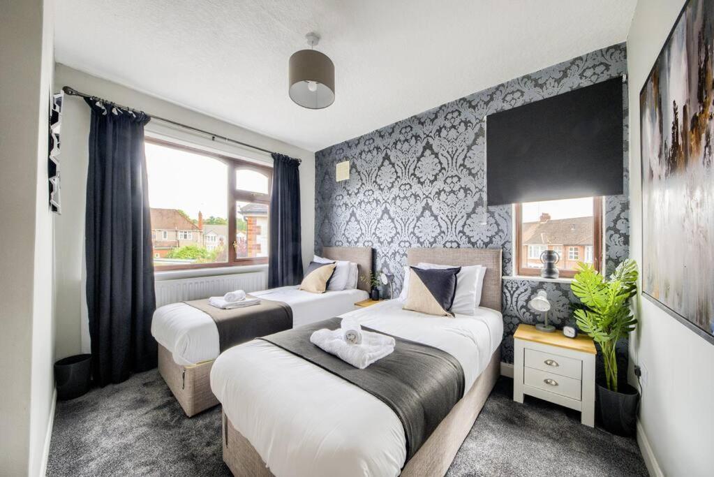 Low Rate - Coventry For 3 Bedroom House With Garden, Free Netflix And Unlimited Wi-Fi - Driveway Parking - Agc Exteriör bild